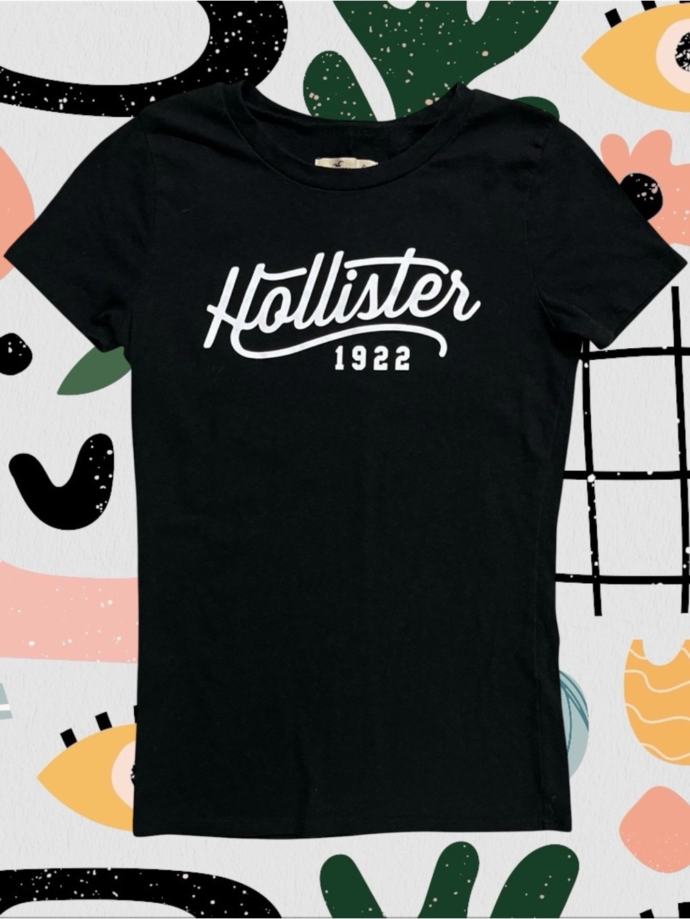 Hollister | Women’s Black and White Logo Spell Out Fitted Tee Shirt